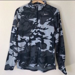 NIKE camo zip up